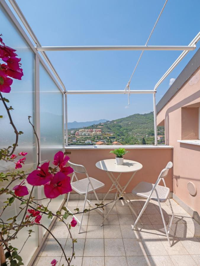 Appartamento Mimosa "A Casa Felice" Pietra Ligure Exteriér fotografie